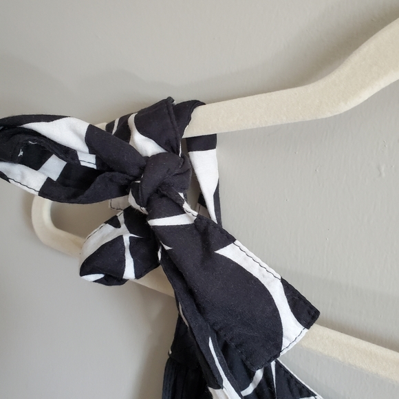 Black and White patterned dress - Picture 4 of 6